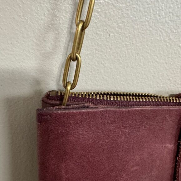 MADEWELL The Transport Accordion Maroon Leather Chain Crossbody - Picture 4 of 9